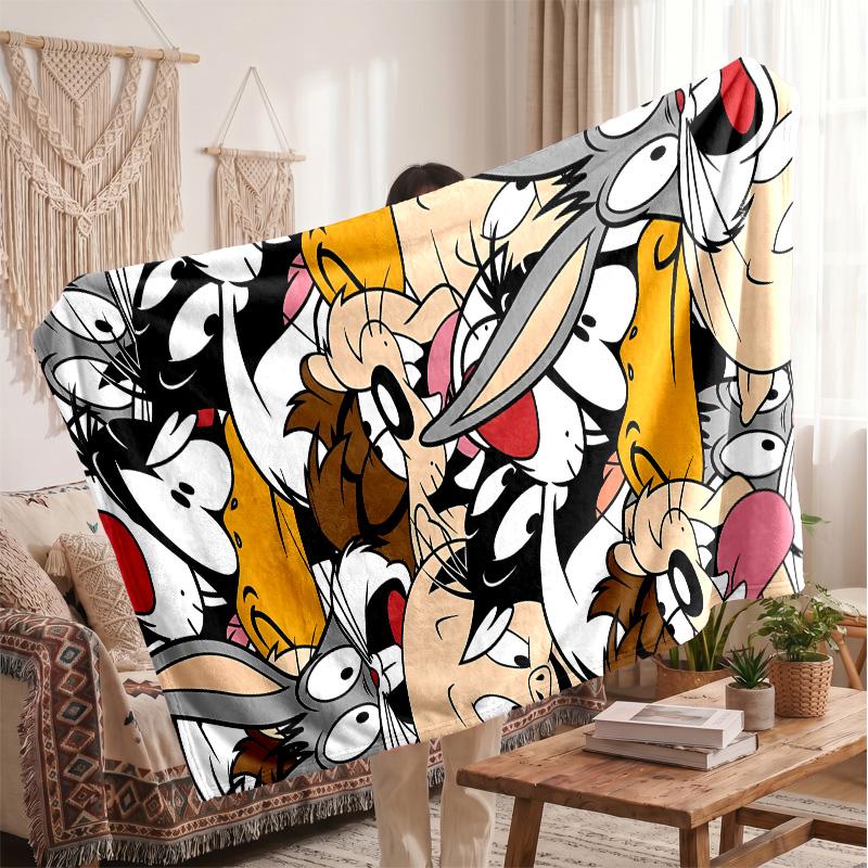 Looney Tunes Printed Flannel Blanket, Skin Friendly Warm Throw for Indoor Couch Bed Daily Use
