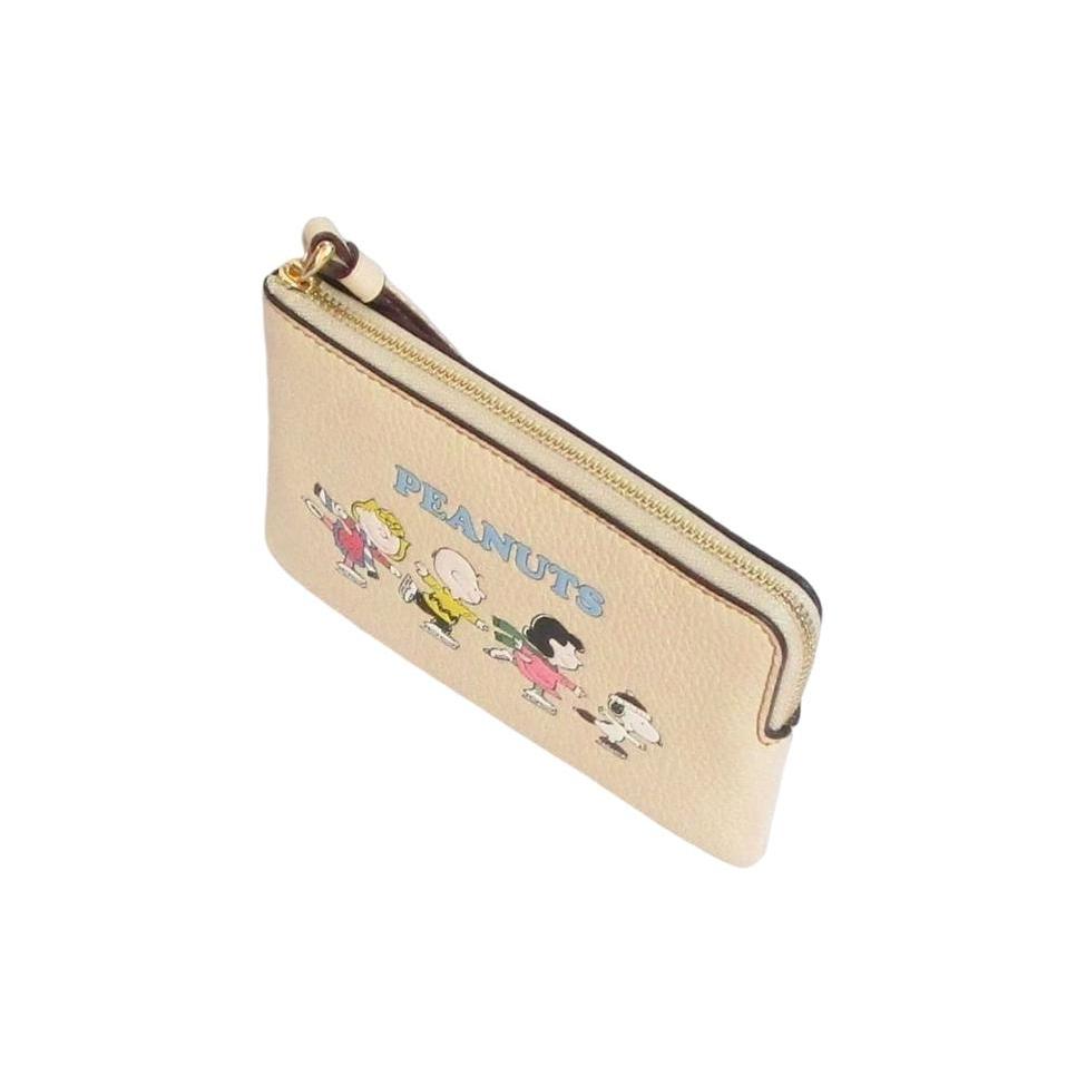 New COACH Peanuts Snoopy Collaboration Wristlet Pebbled Leather Wrist Bags Clutches Small Size Women's Ivory White CF213-IMOQY