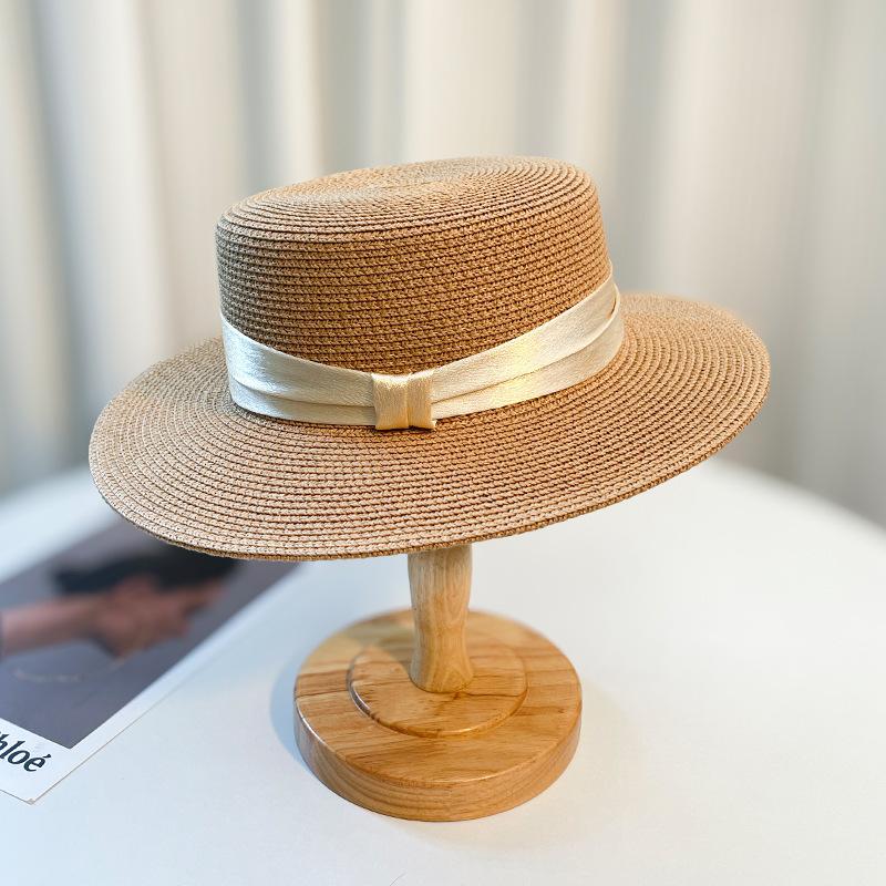 Hepburn-style French flat-top straw hat for women, summer seaside vacation beach hat, Japanese-style UV protection sun hat