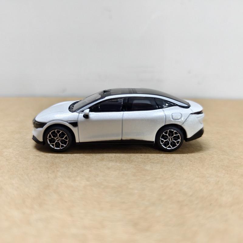 Diecast 1:64 Scale Kagero 007 Geely Alloy Car Model