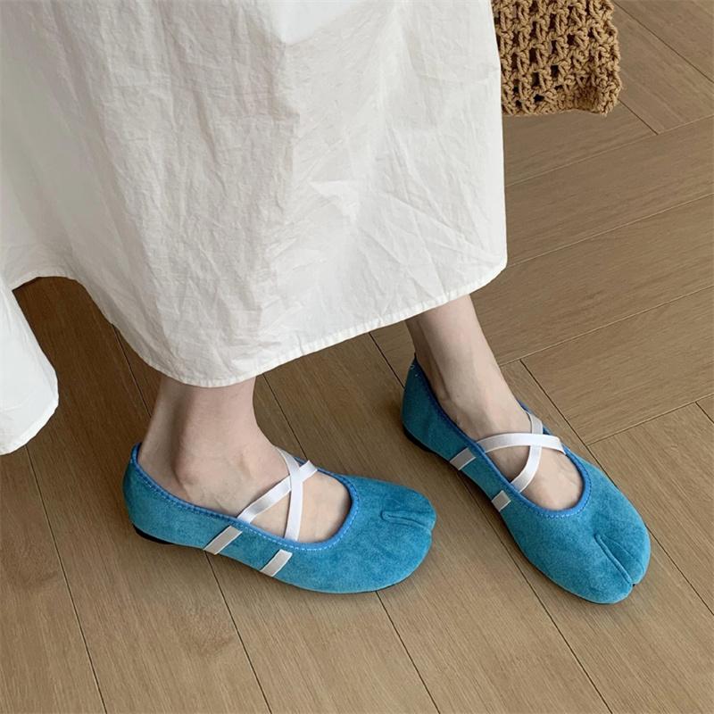 Fashion IPPEUM Tabi Sneakers Ballerina Shoes Women 2025 New Split Toe Ballet Flats