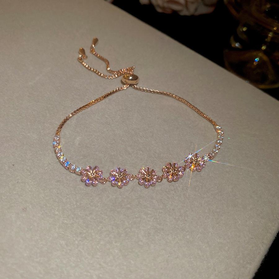 European and American Exquisite Zircon Love Bracelet Light Luxury High-end Temperament Versatile Niche Bracelet Fashion Personalized Jewelry Women