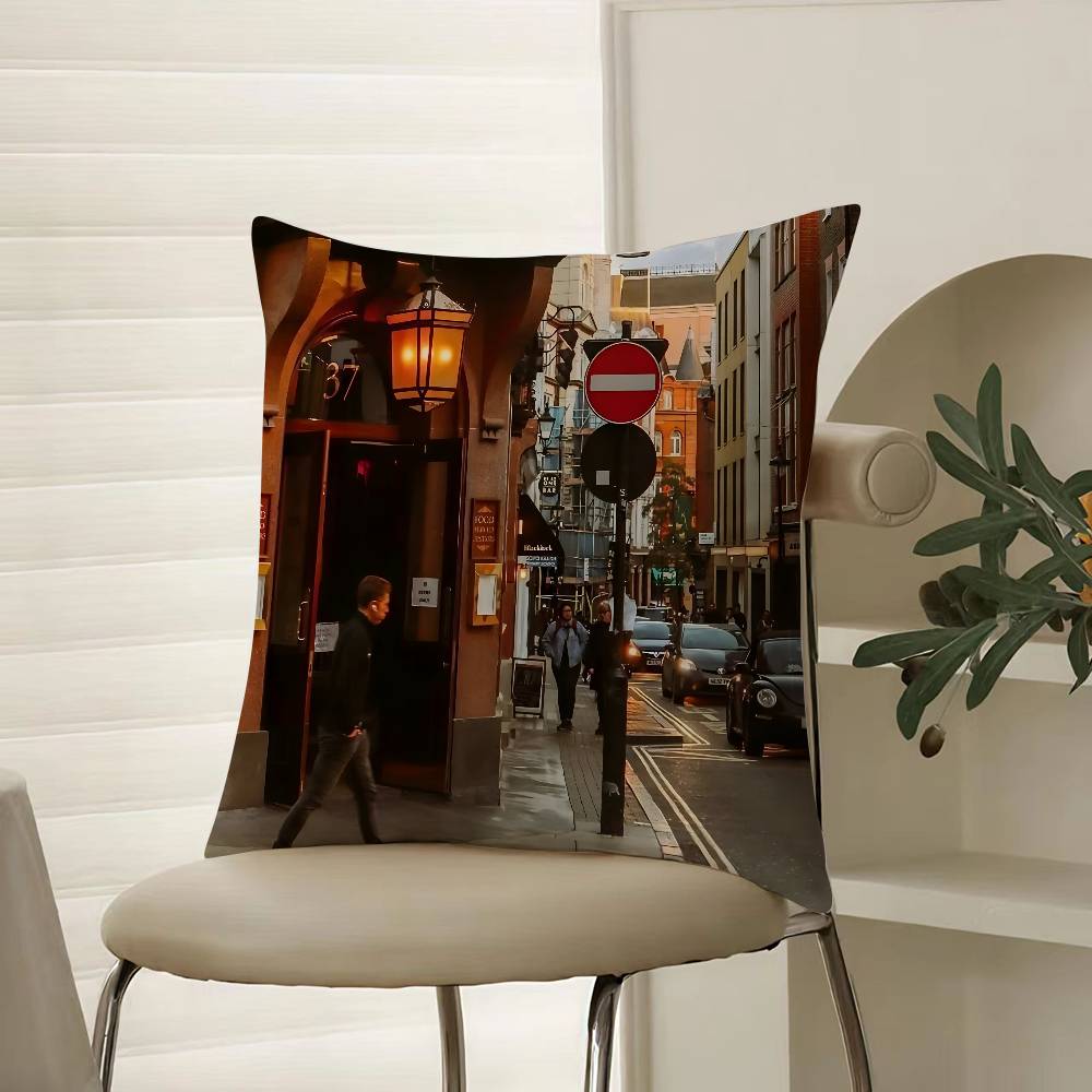 Fashion Wandering Manchester City Pillow Case Comfort Sofa Bed Silky elegant Invisible zipper Decorative cushion cover