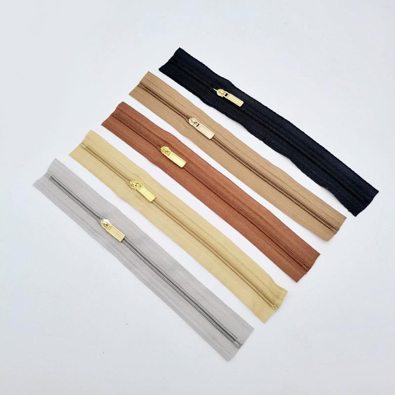

1/5 шт. Нейлоновые молнии Разноцветные Шов Тонкие Аксессуары для сумок Катушка Молнии DIY Швейные молнии 20x2,5 см Швейное ремесло Не разделяемые 5pcs