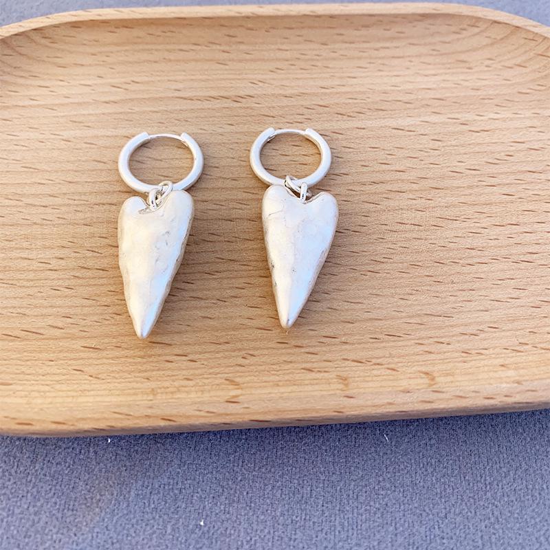 Brincos de Argola de Coração Prateados Retro Envelhecidos