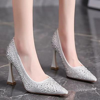 Fashion Full Diamond Pointed Shallow Mouth Banquet High Heels Women's 2025 Spring New Elegant Style Rough Documentary