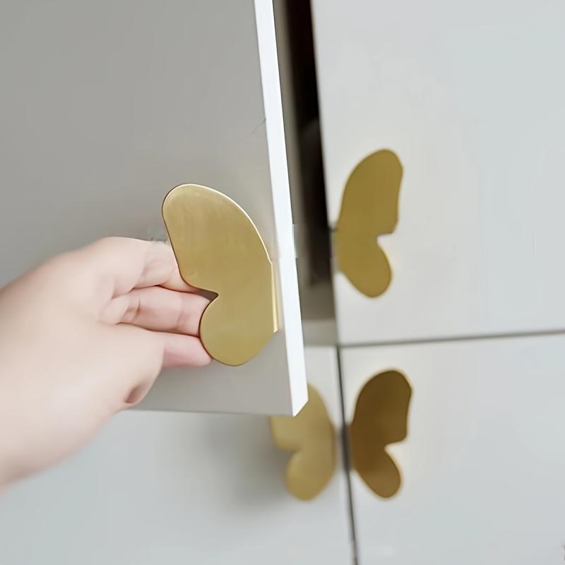 1 Pair Sturdy Butterfly Shaped Metal Finger Pulls Brushed Finish Drawer Cabinet Handles with Symmetrical Design Knobs