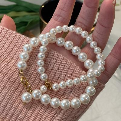 Artificial Pearl Round Strong Light Bracelet Women'S French Small Fragrance Hepburn Style Jewelry Baroque Retro Elastic Rope Beads