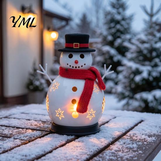 Christmas Party Supplies Snowman Candle Holder, Decorative Metal Candlestick Ornament with Top Table Fireplace Entrance Decor Hat And Scarf