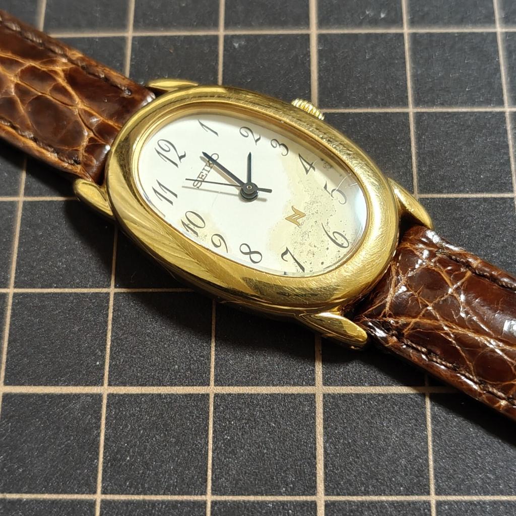 SEIKO Noie Ladies Quartz Gold Watch Code 1F21-5B70