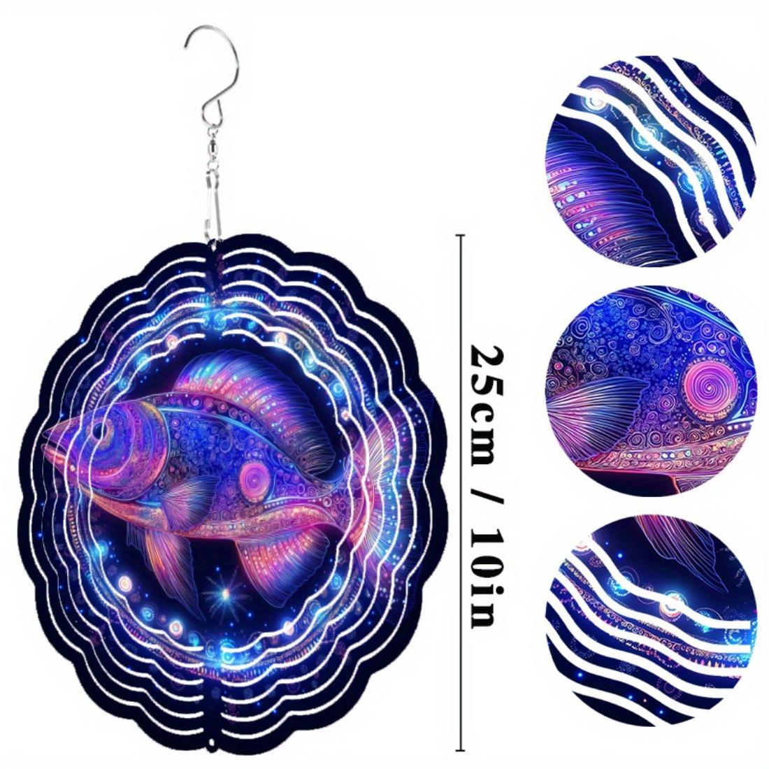 

1 шт. Металлическая мандала, спиральная музыка ветра - 3D вращающийся дизайн рыбы с яркими синими, фиолетовыми и розовыми цветами, крючок с вращением на 360° для декора сада и улицы