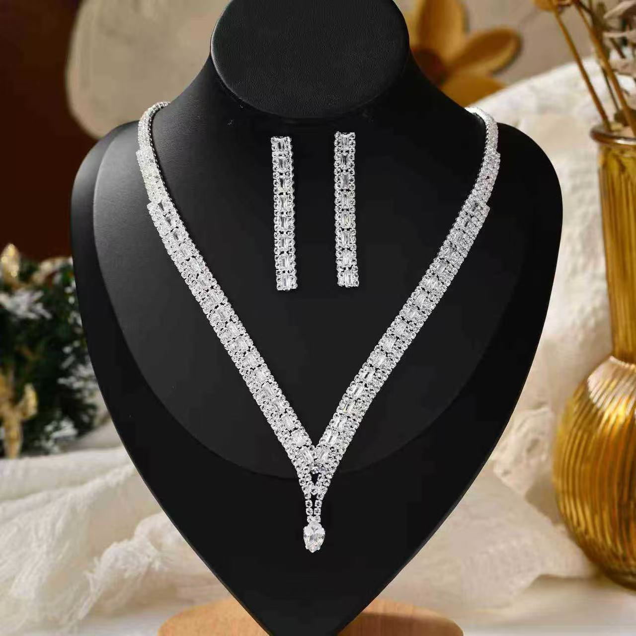 

Модный тренд циркон роскошное ожерелье серьги белый набор капель воды ins прямая трансляция популярный предмет носить юбку носить серебряный