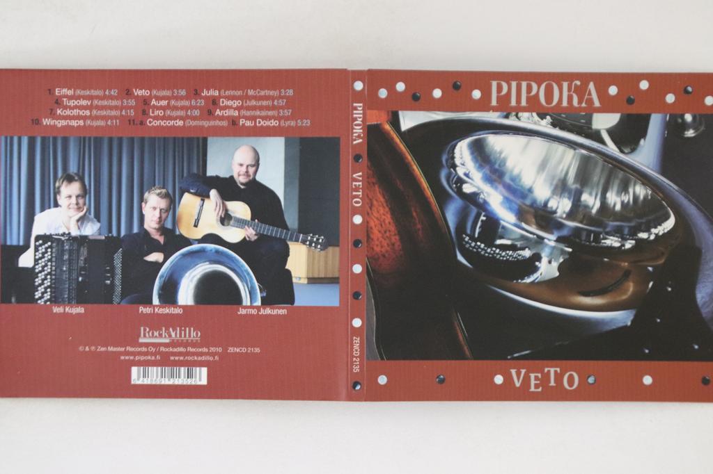 CD PIPOKA - Veto (Peper Sleeve) ZENCD2135 ROCKADILLO 2010 Finland Folk Used