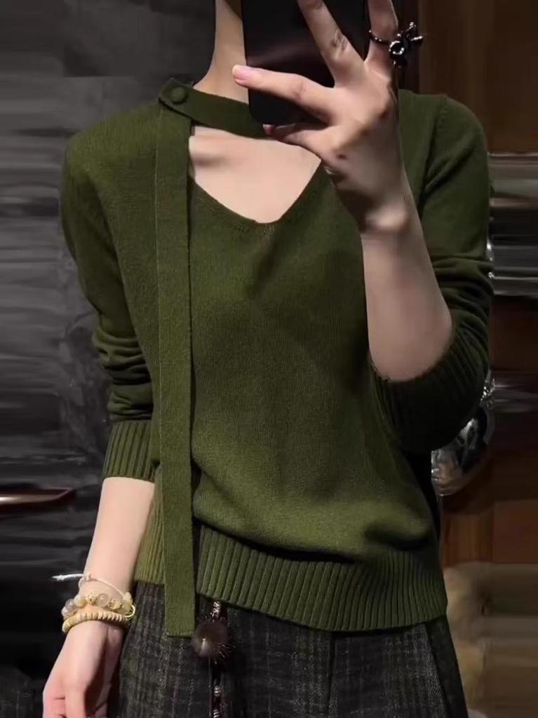 ZOSOUL Vintage V-Neck Knit Pullover with Ribbon Detail