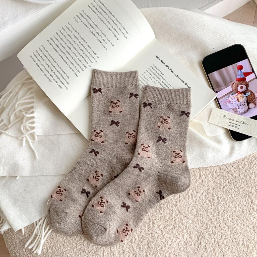 Women's Warm and Adorable Mid-length Socks for Autumn and Winter. Winter Woolen Teddy Bear Women's Socks. Casual Non-stretch Socks.