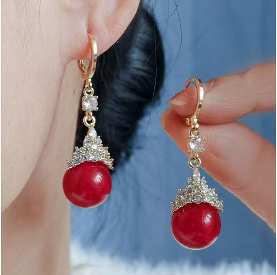 Korean-Style Elegant Rhinestone Ball Earrings - Versatile, Fashionable, and Ultra-Shiny Design.