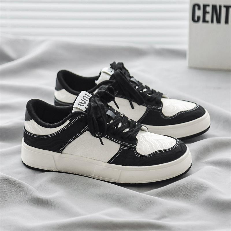 

Autumn men s shoes 2025 breathable new board shoes student sports and leisure shoes platform niche design trendy men s shoes 1230 44