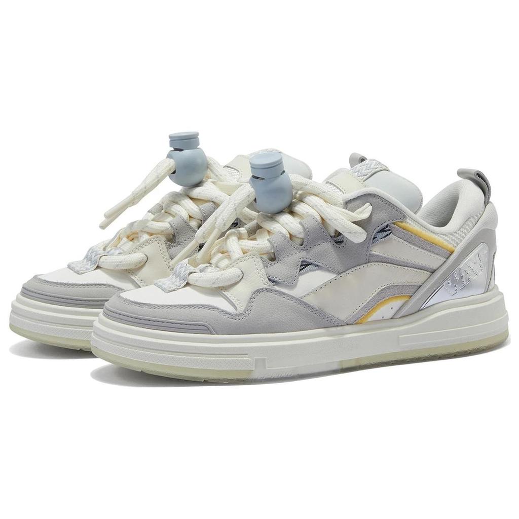 Li Ning We I Swag Bequeme Weiche Elastische Rutschfeste Low-Top Kürbisverschluss Low-Top Brot Skateschuhe Damen Sneaker Mikro-Kristall-Grau AECT054-4