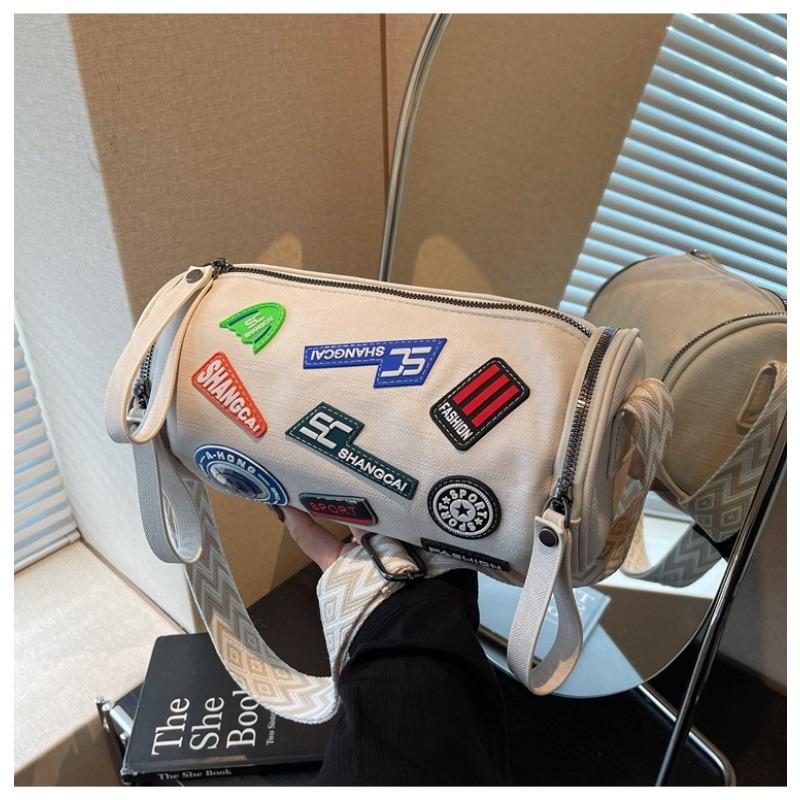 

Нишевая сумка женская большой вместимости новая осенне-зимняя ретро значок широкая лямка сумка-мессенджер цилиндрическая сумка белый