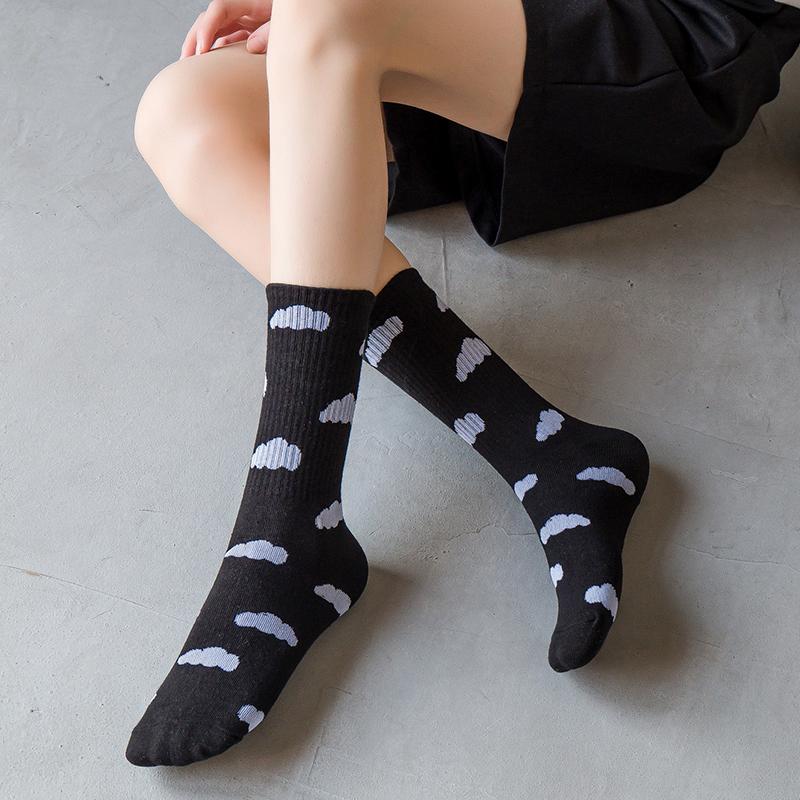 1/5 Pairs Cloud Patterned Women Mid Tube Cotton Socks Soft Comfortable Odor Proof Sweat Absorbing Breathable Casual Socks