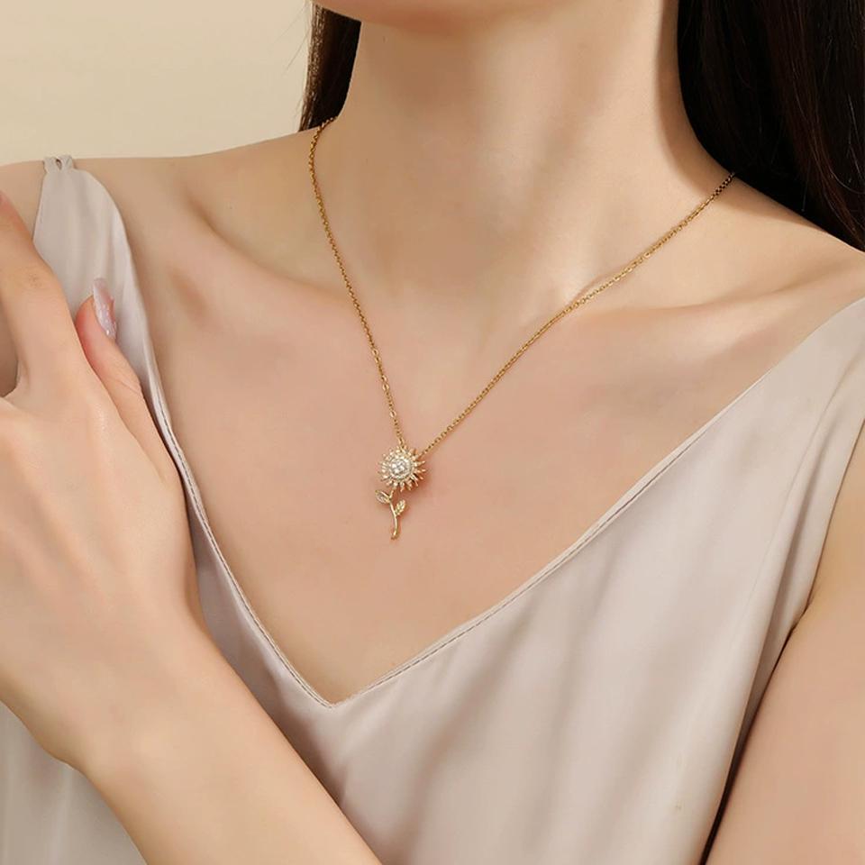 ZAKOL Exquisite Rotating Sunflower Zirconia Flower Pendant Necklace Fashion Plant Flowers Gold Color Chain Choker Necklace Gift