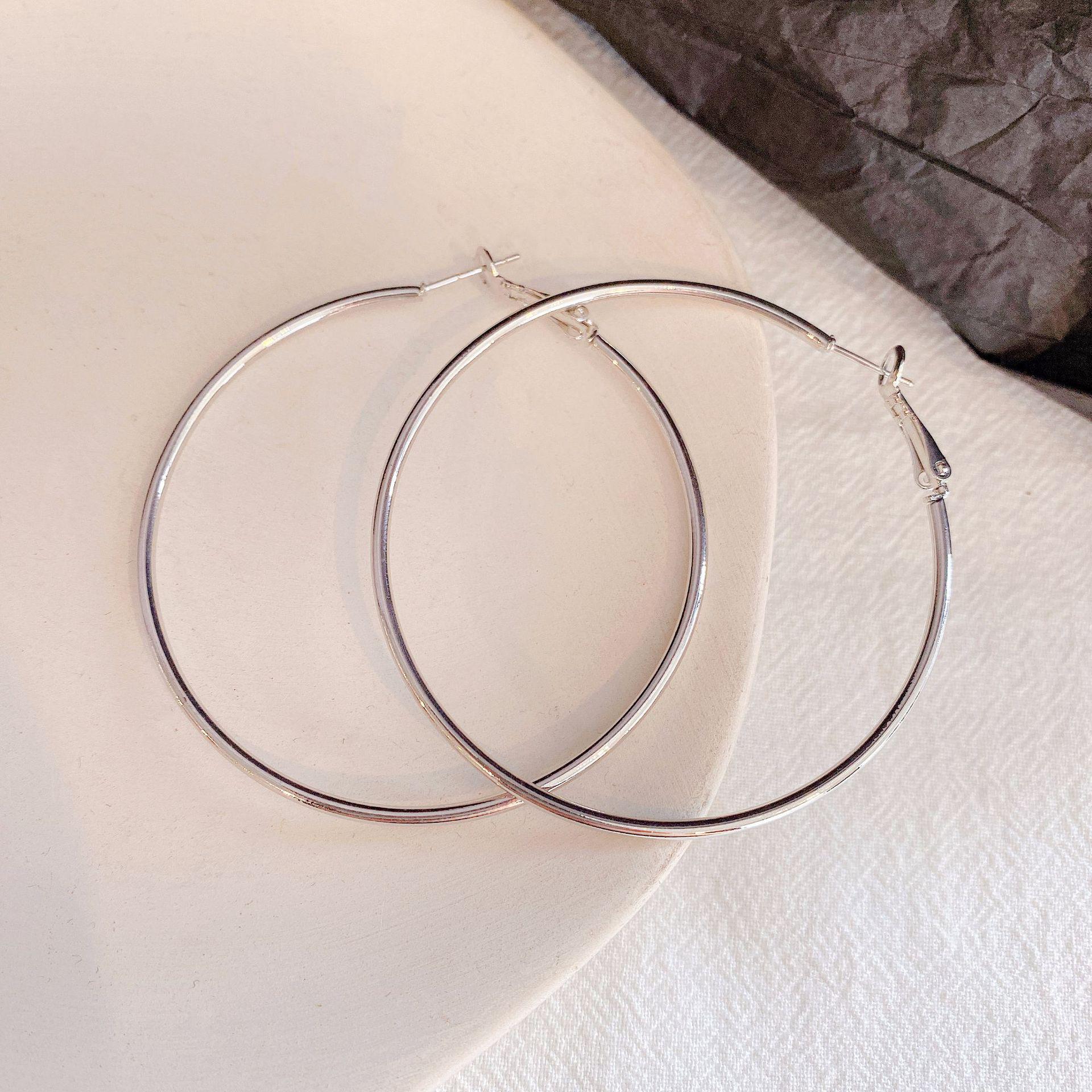 Exaggerated Lightweight European & American Women s Luxury Hoop Earrings – 2025 Popular Unique Design