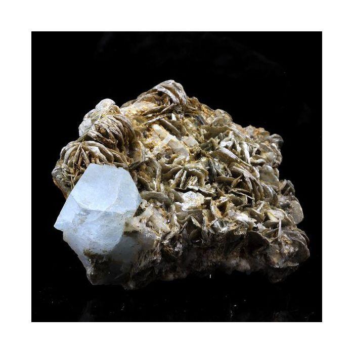 Pierres et Minéraux. Aigue-Marine + Mica. 735.5 ct. Nagar, Gilgit-Baltistan, Pakistan.