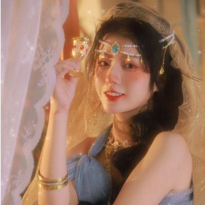 Vlasový styling – Ozdoby do vlasů