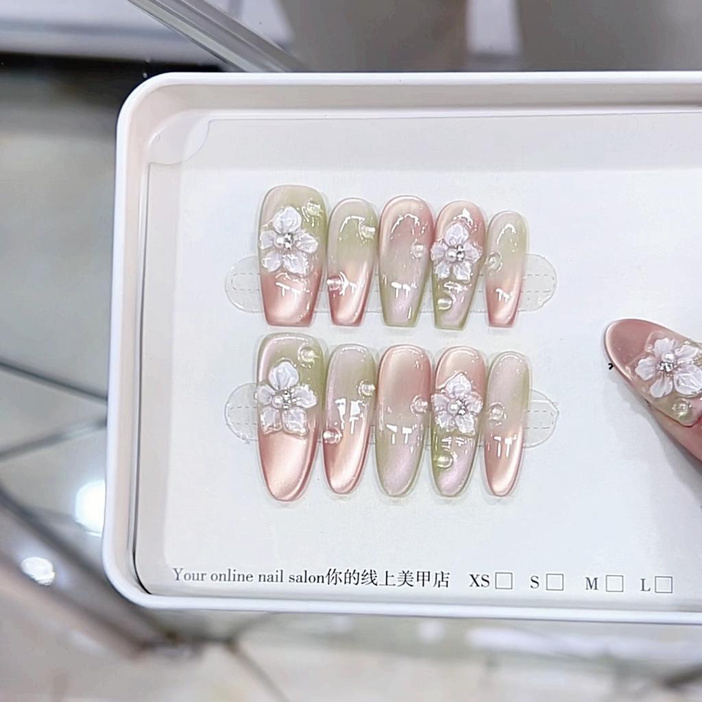 Pure Hand-kneaded New Spring Flower Three-dimensional Five-petal Flower Light Metering Cat Eye Temperament Nail Patch