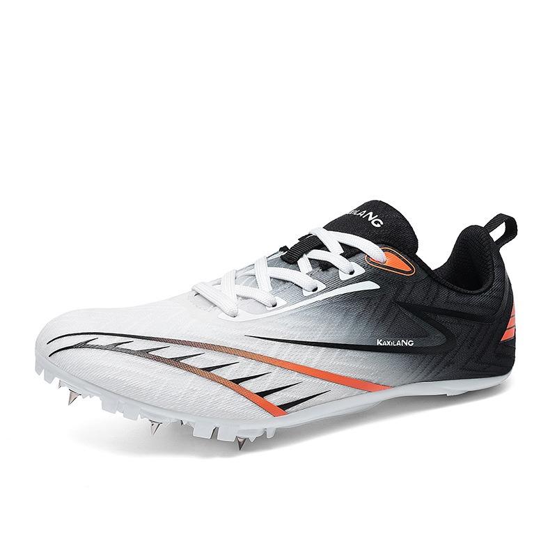 New men's and women's sports shoes, a piece of youth track and field shoes.