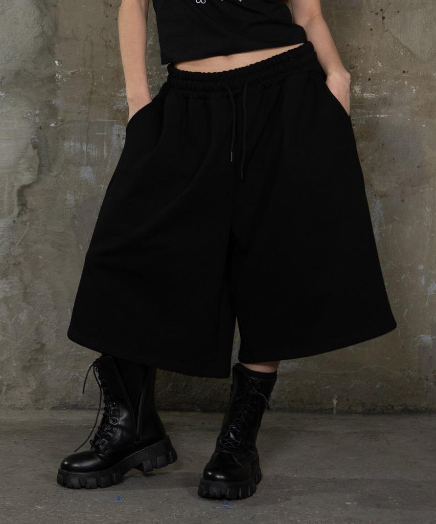 Hilukaakaibeu Hiruka Signature Cp Terry Wide Bermuda Shorts