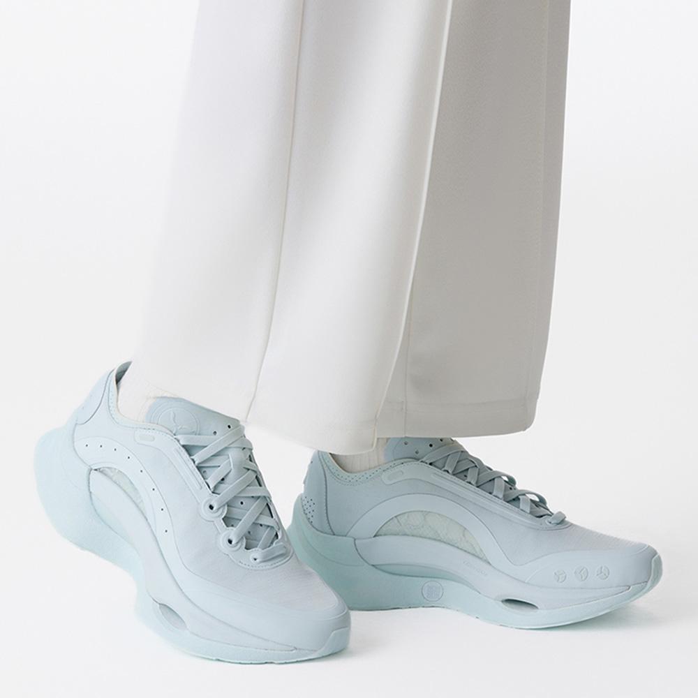 Li-Ning 1990 Tpu Shadow Classic Fashion Non-Slip Breathable Low-Top Casual Shoes Women Sneaker Cloud-Porcelain-Blue ALFV040-4