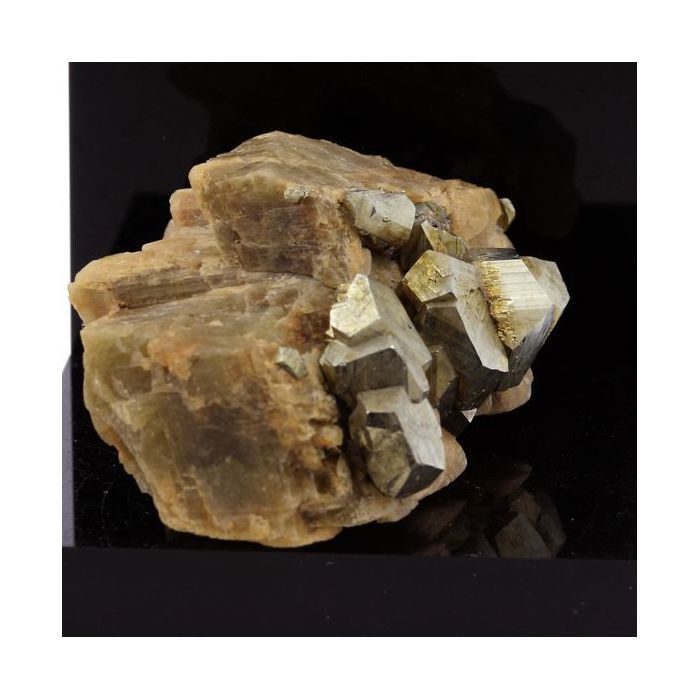 Sidérite, Pyrite, Quartz 297.1 carats