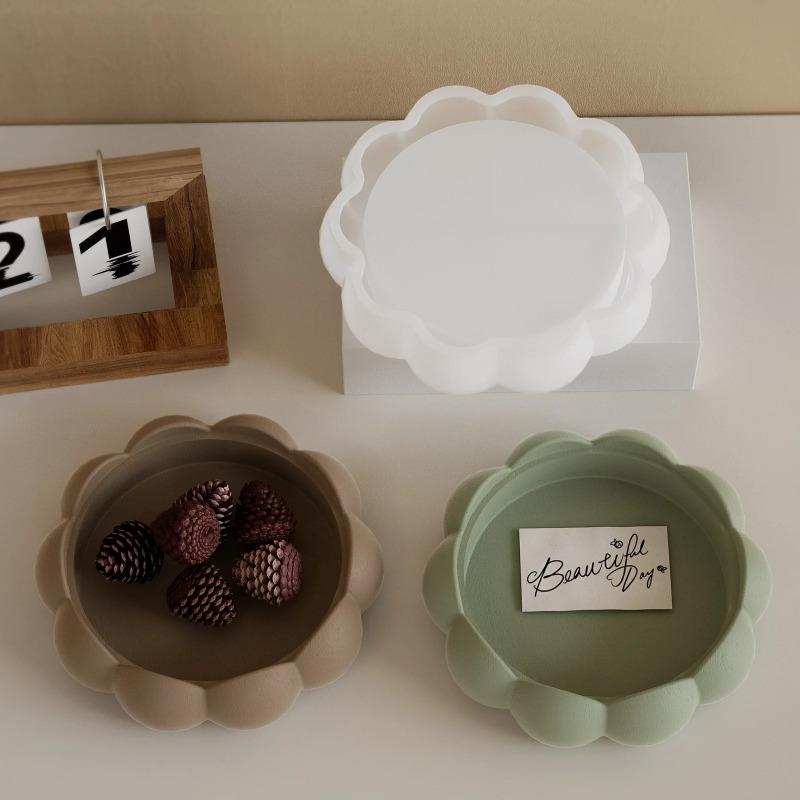 Wonderful Bubble Beads Aromatherapy Plaster Storage Tray Silicone Mold Diy Lotus Flower Lace Plate Ornament Drip Moulds