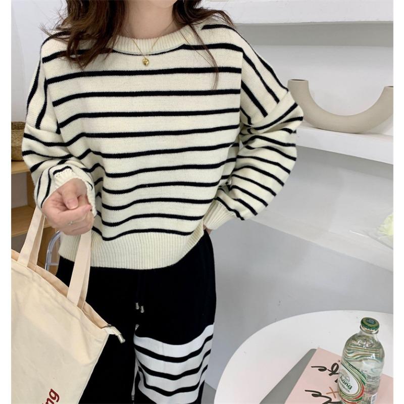 Back Slit Retro Short Section Round Neck Pullover Striped Sweater Female Thick Section Loose Round Neck Knitted Bottoming Shirt Outer Wear