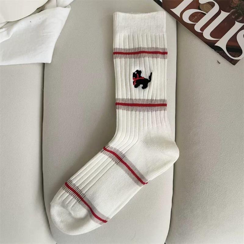 

Осенне-зимние носки в школьном стиле А/В с женской вышивкой, уникальными полосками, милые мультяшные носки с собачкой Дуй Дуй 1 pair белый