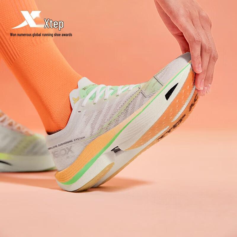 Xtep 160X 5.0 Marathon Rennlaufschuhe