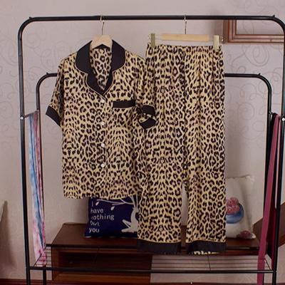 Frühling und Sommer Leopardenmuster Eis Seide Pyjama Damen Kurzarm Hose Loungewear