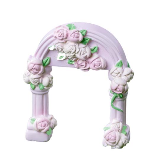 Micro Landscape Ornaments Mini Wedding Scene Decorations with Arches Bouquets Cakes Ring Boxes Resin DIY Garden Accessories Romantic Gift Ideas
