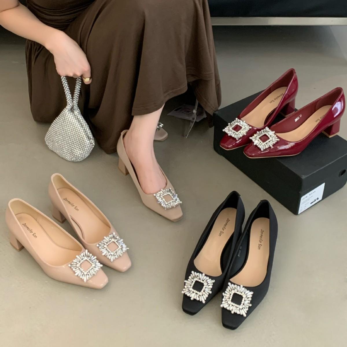 

2025 new rhinestone buckle thick heel shallow mouth foot cover versatile professional commuter work women s shoes 39 чёрный