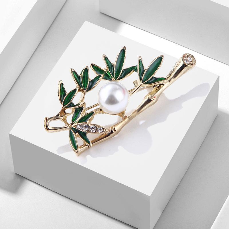 Fashion Literary Coloured Enamel Elegant Bamboo Bamboo Leaf Pearl Alloy Brooch Shawl Buckle Accessories Perfect Gift for Couples