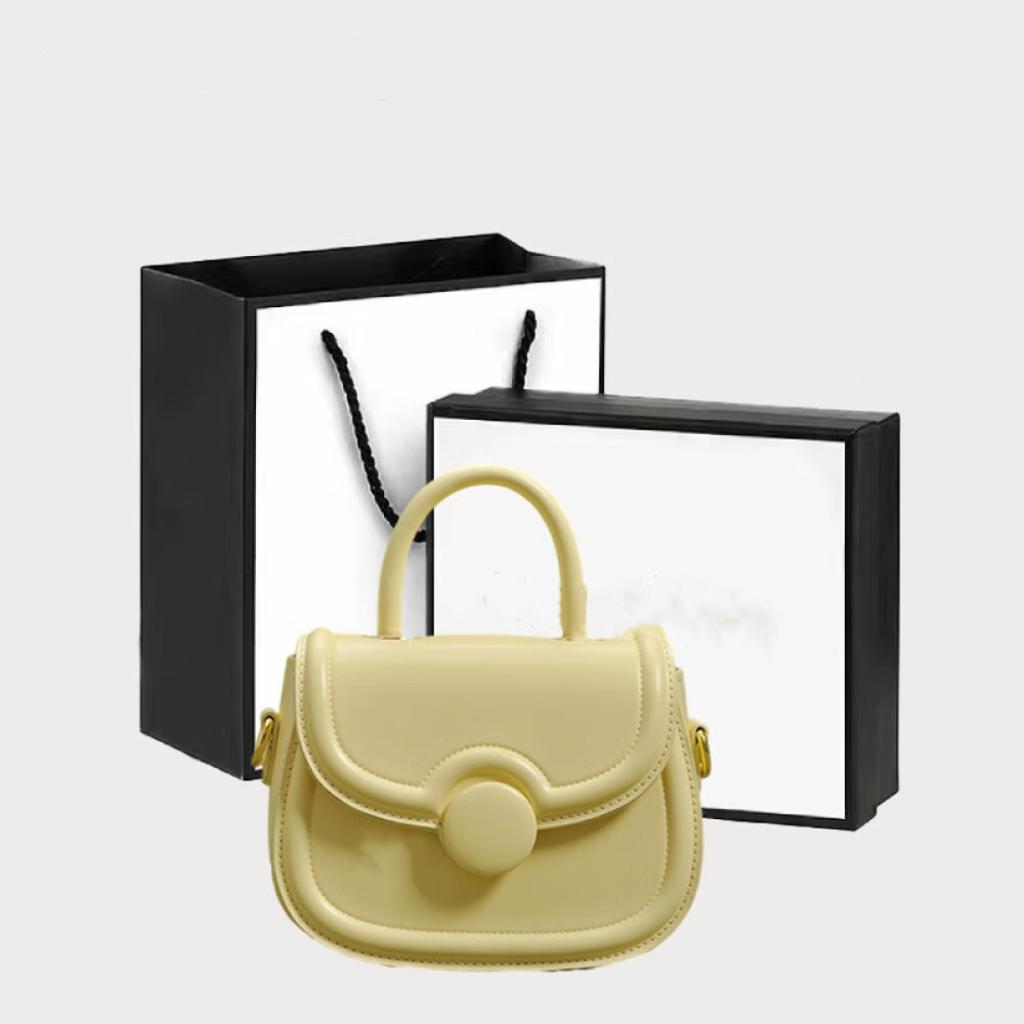 Vintage handbag niche single shoulder bag Small square bag all crossbody bag length 18cm wide 5cm high 14cm