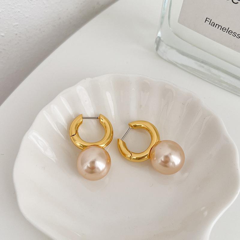 

Retro Simple Temperament Circle Pearl Circle Earrings Light Luxury Senior Sense of Ear Buckle Elegant Temperament Senior Sense of Autumn and Winter