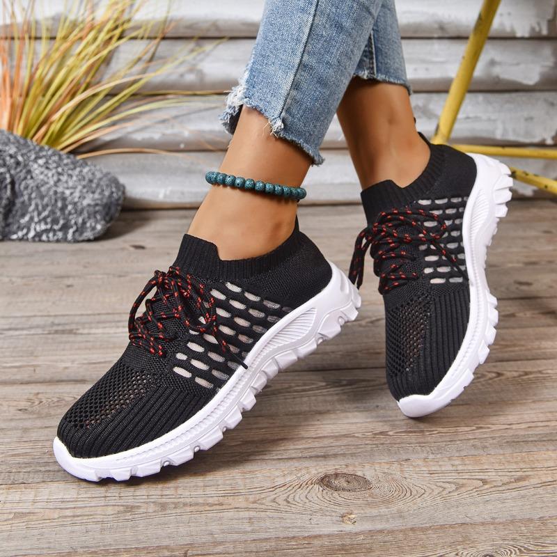 New Breathable Lace-up Low-top Single Shoes for Women, Large-sized Thick-soled Sports Board Shoes