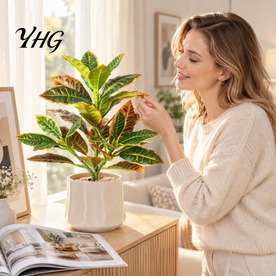 Artificial Botanical Decor for Living Space Banyan Tree Branch, Realistic Green Ivy Plant Home Office Decor, Decorative Plants Bedroom Nightstand