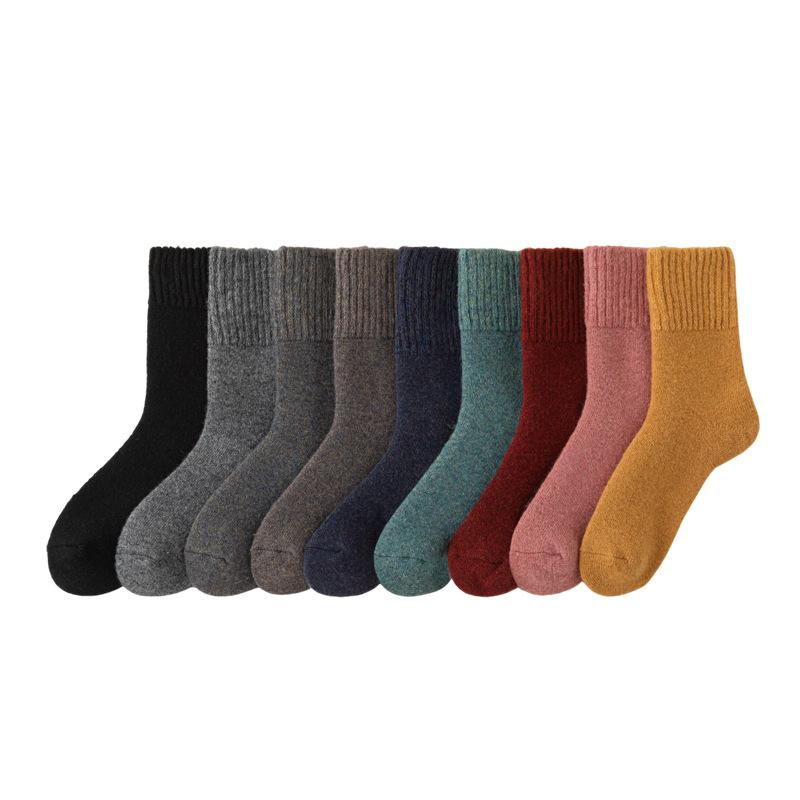 4 Pairs of Female Terry Winter Heating In The Ultra Thick Soft Waxy Held On Wool Tube Socks