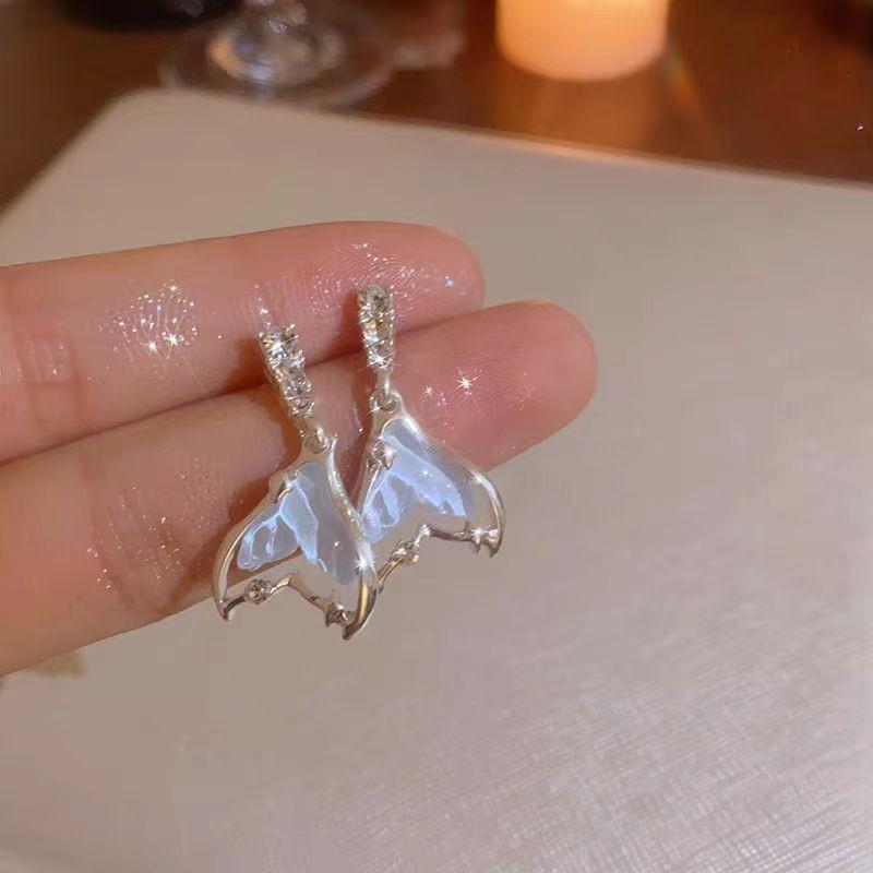 Super Match mit dem Sommer! Mori Bunte Diamant Schmetterling Lange Ohrringe Damen Trend Leichter Luxus Exquisit High-End Ohrringe