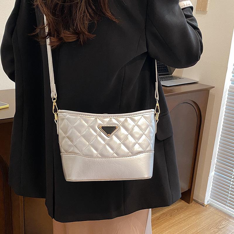 New Style Trendy Shoulder-crossbody Bucket Bag Fashionable and Simple Single Shoulder Underarm Bag