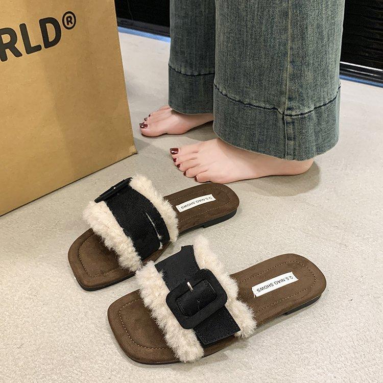 

High-end furry slippers for women in autumn 2025 wear a new French temperament fairy evening with skirt flip-flops 35