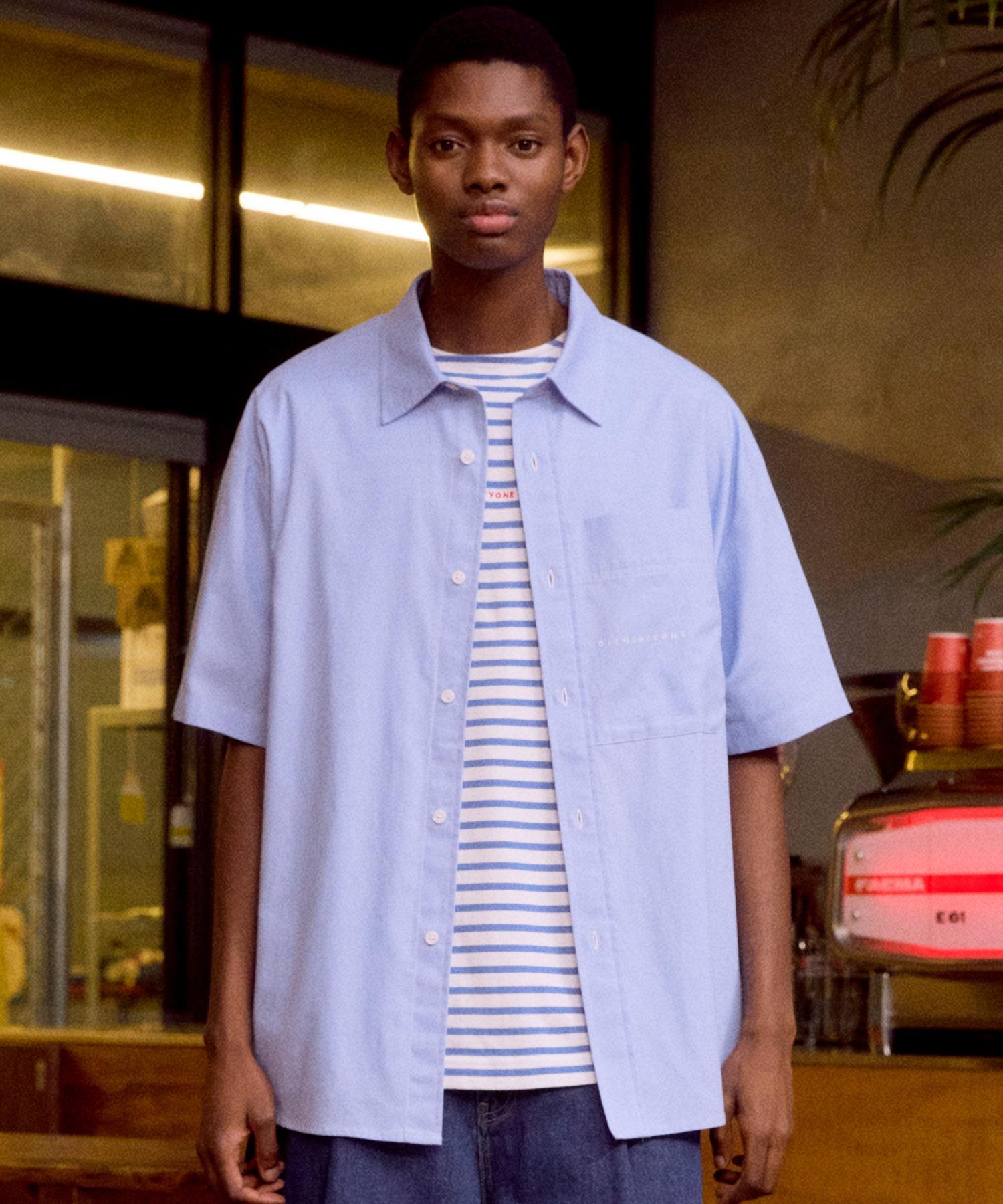 Dirty One Embroidered Half Sleeve Oxford Shirt (Soft Blue) 2